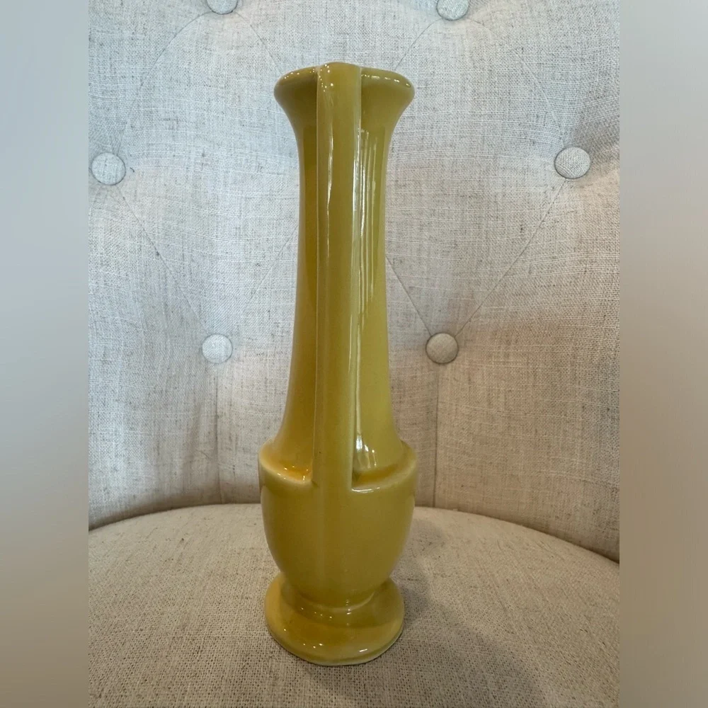 Vintage SHAWNEE POTTERY MCM Art Deco Double Handle Bud Vase Gold Yellow 8